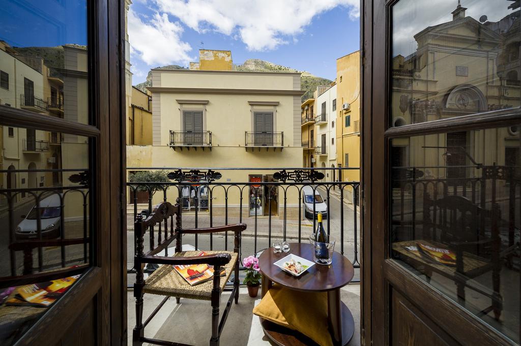 Agli Affreschi Hotel Castellammare del Golfo Eksteriør billede