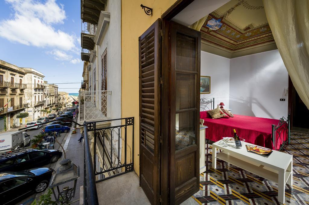 Agli Affreschi Hotel Castellammare del Golfo Eksteriør billede